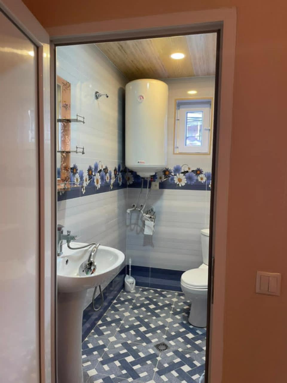 Guest House Nene Mestia Ngoại thất bức ảnh